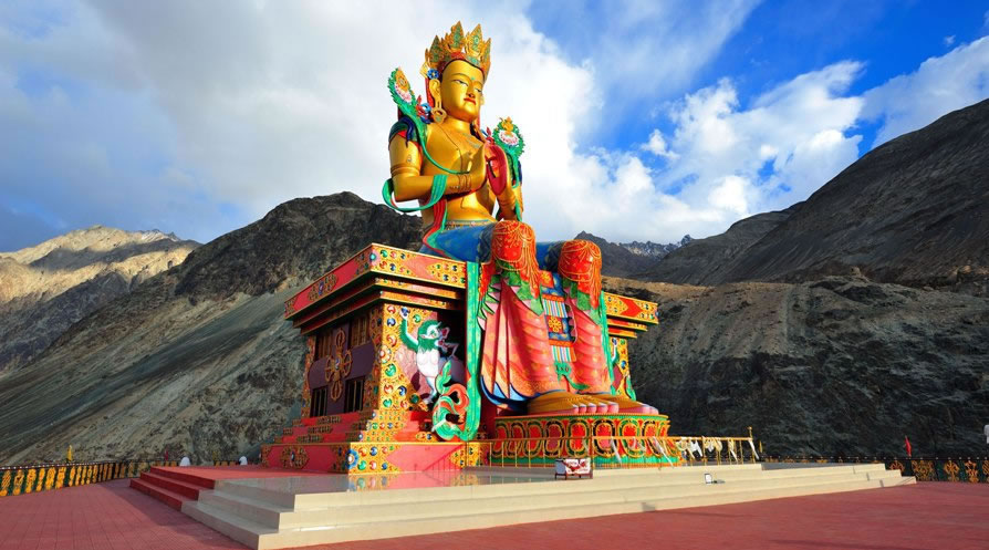 ladakh holiday Packages